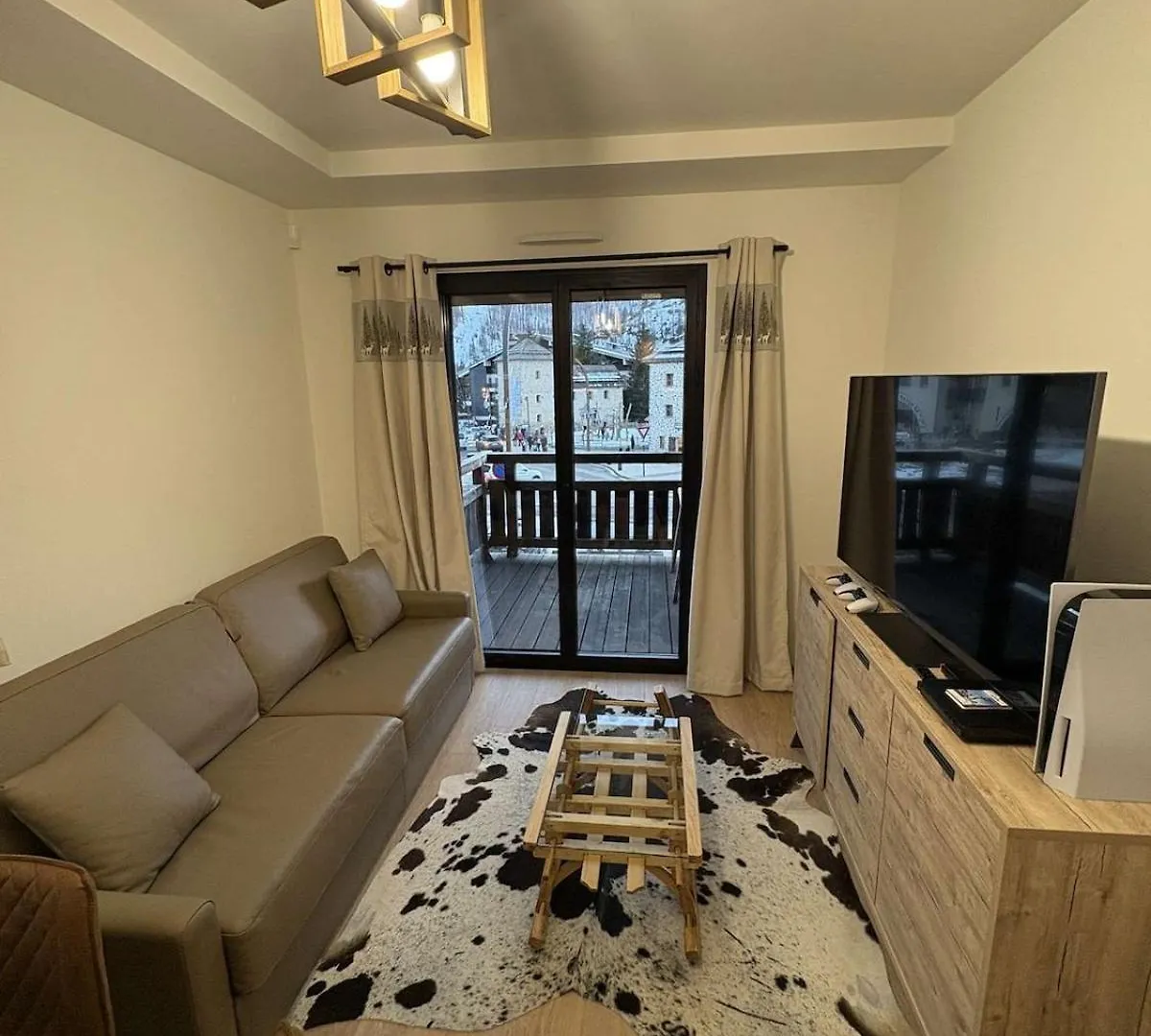 Apartment Le Monde Des Neiges Saint-Etienne-de-Tinee